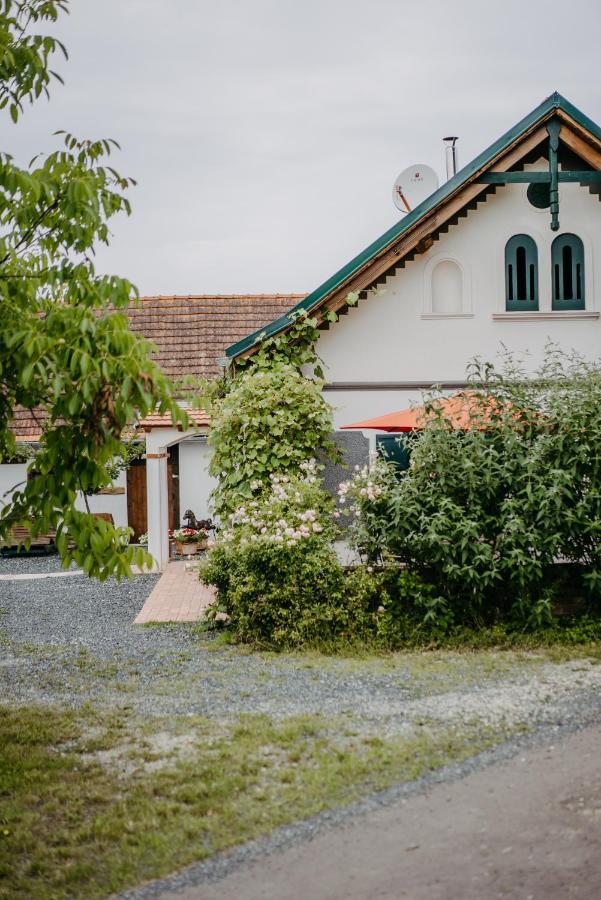 Landhaus Schaller Im Suedburgenland Maria Bild Exterior photo
